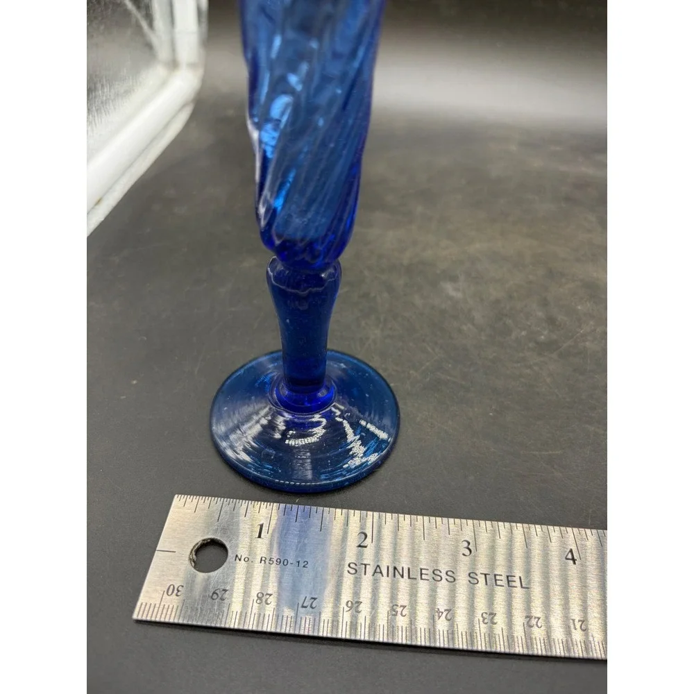 Vintage Cobalt Blue Hand Blown Glass Swirl Optic Bud Vase Pedestal Base 5.25